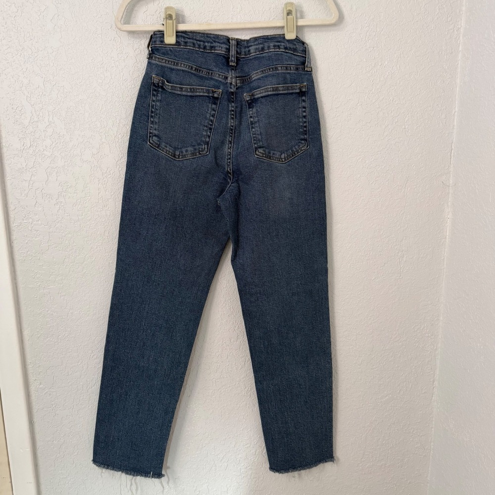 Universal Thread Womens Mid Rise 80s Slim Jeans Medium Wash Raw Hem Size‎ 6R - Picture 5 of 7